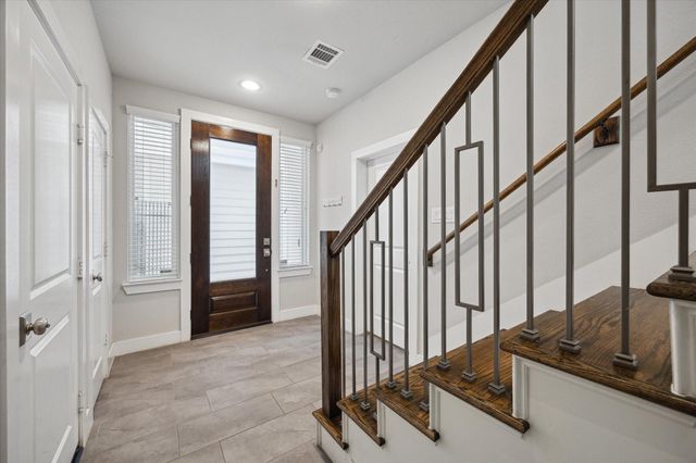 5623 Kansas Street C, Houston, TX 77007