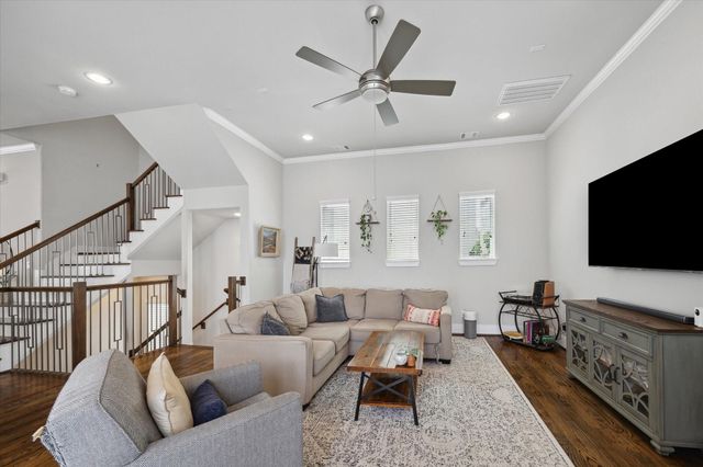 5623 Kansas Street C, Houston, TX 77007