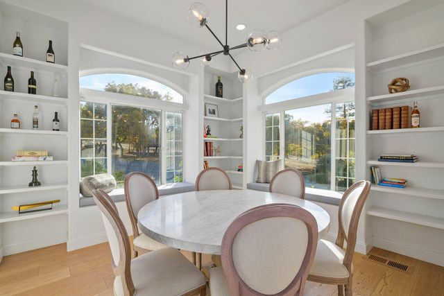 7499 Highway 238, Jacksonville, OR 97530