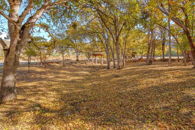 7499 Highway 238, Jacksonville, OR 97530