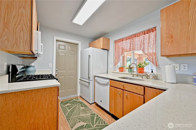 3423 S 368th Place, Auburn, WA 98001