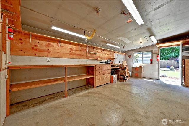 3423 S 368th Place, Auburn, WA 98001