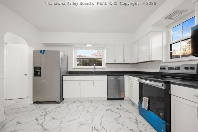 4803 Virginia Avenue, Charleston, WV 25304