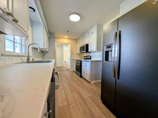 722 SUNSET DRIVE, Burkburnett, TX 76354