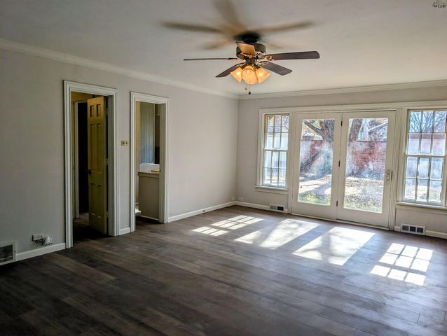 722 SUNSET DRIVE, Burkburnett, TX 76354