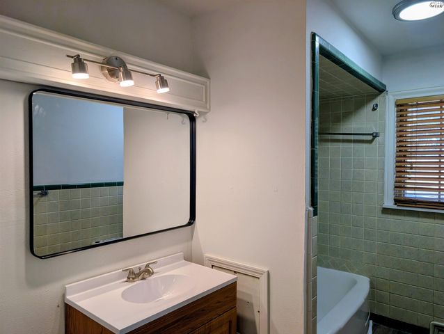 722 SUNSET DRIVE, Burkburnett, TX 76354