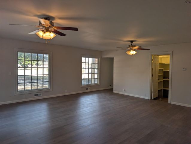 722 SUNSET DRIVE, Burkburnett, TX 76354