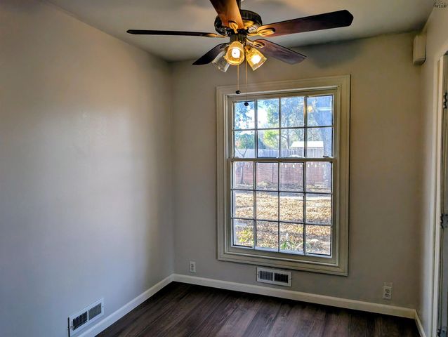 722 SUNSET DRIVE, Burkburnett, TX 76354