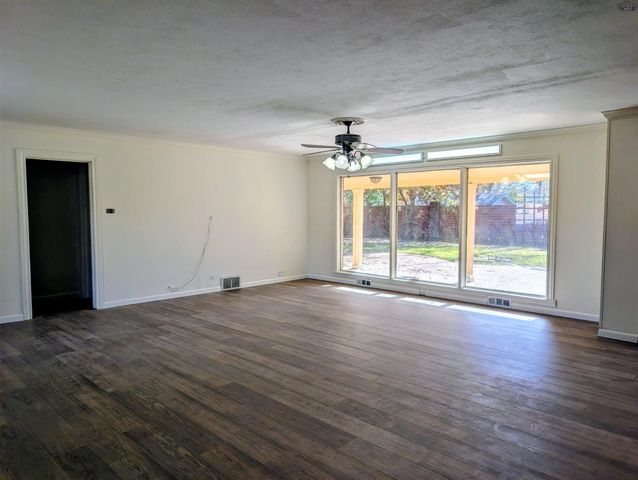 722 SUNSET DRIVE, Burkburnett, TX 76354