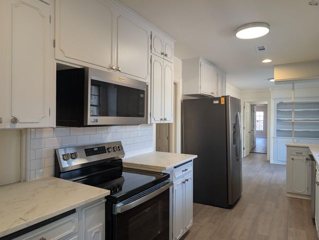 722 SUNSET DRIVE, Burkburnett, TX 76354