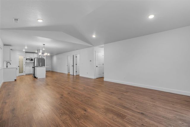 1062 NW Walnut Avenue, Redmond, OR 97756