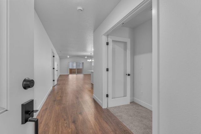 1062 NW Walnut Avenue, Redmond, OR 97756