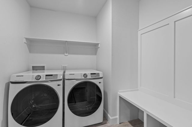 1062 NW Walnut Avenue, Redmond, OR 97756