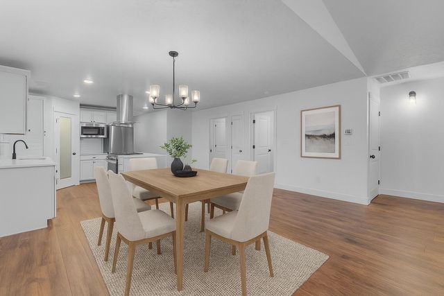 1062 NW Walnut Avenue, Redmond, OR 97756