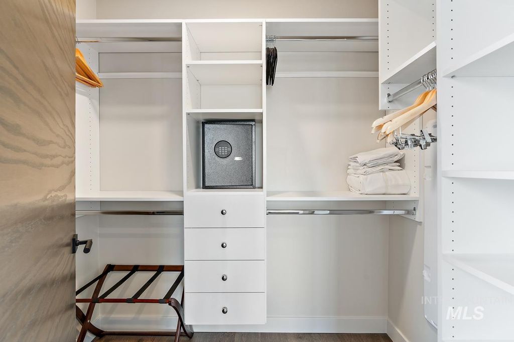 700 Village Drive 205, Donnelly, ID 83615 photo 28