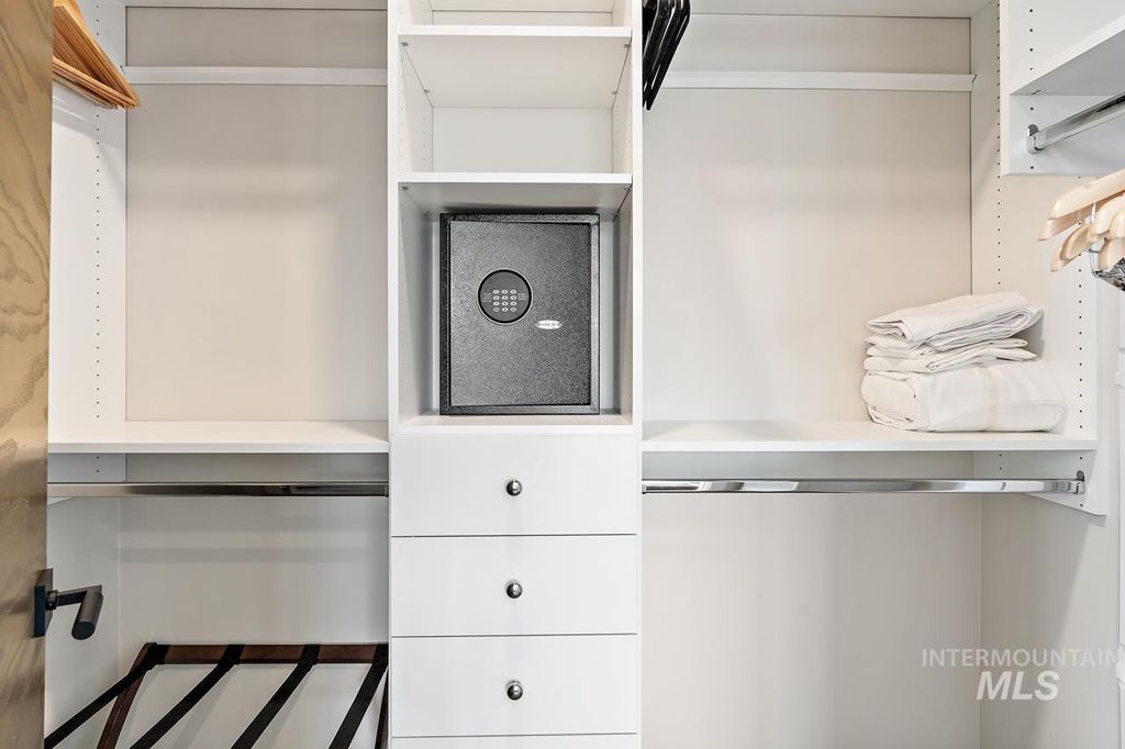 700 Village Drive 205, Donnelly, ID 83615 photo 35