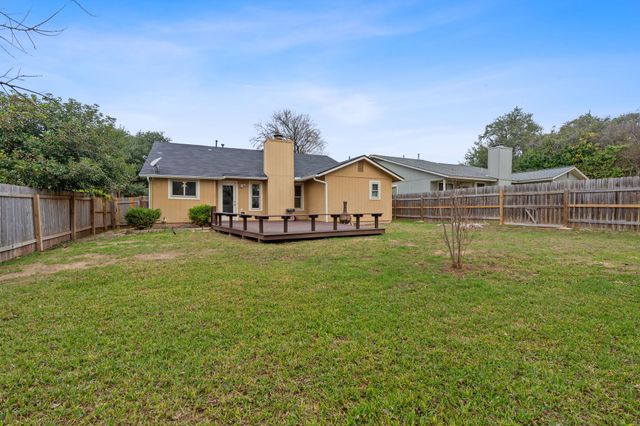 2824 Wilcrest DR, Austin, TX 78748