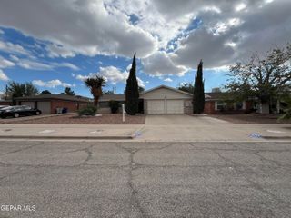 8704 Darlina Drive, El Paso, TX 79925