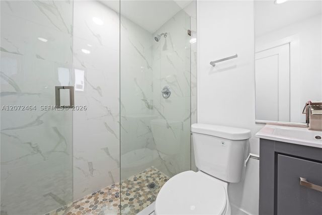 1014 W 66th St, Hialeah, FL 33012