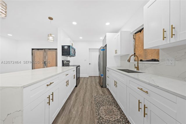 1014 W 66th St, Hialeah, FL 33012