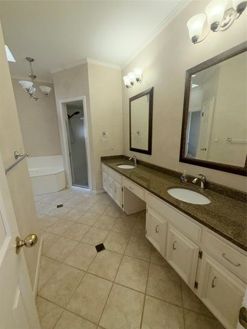 611 Rolling Green DR, Lakeway, TX 78734