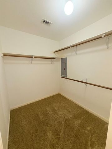 611 Rolling Green DR, Lakeway, TX 78734