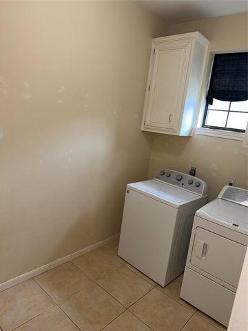 611 Rolling Green DR, Lakeway, TX 78734