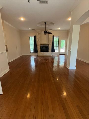 611 Rolling Green DR, Lakeway, TX 78734