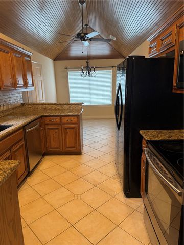 611 Rolling Green DR, Lakeway, TX 78734