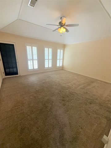 611 Rolling Green DR, Lakeway, TX 78734