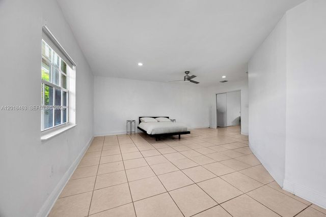 15725 SW 102nd Pl, Miami, FL 33157