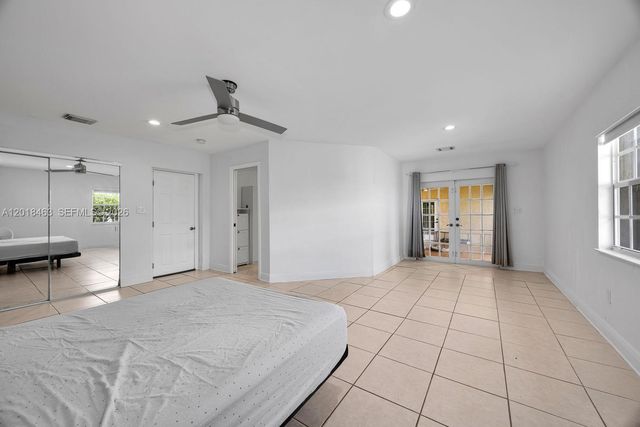 15725 SW 102nd Pl, Miami, FL 33157