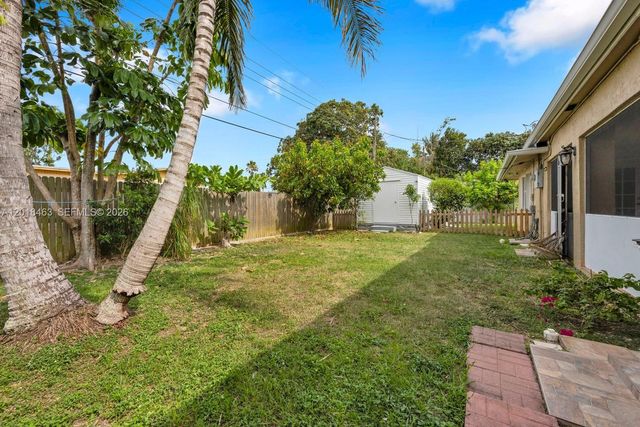 15725 SW 102nd Pl, Miami, FL 33157