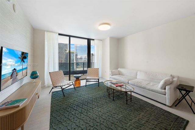 1000 Brickell Plz 4014, Miami, FL 33131