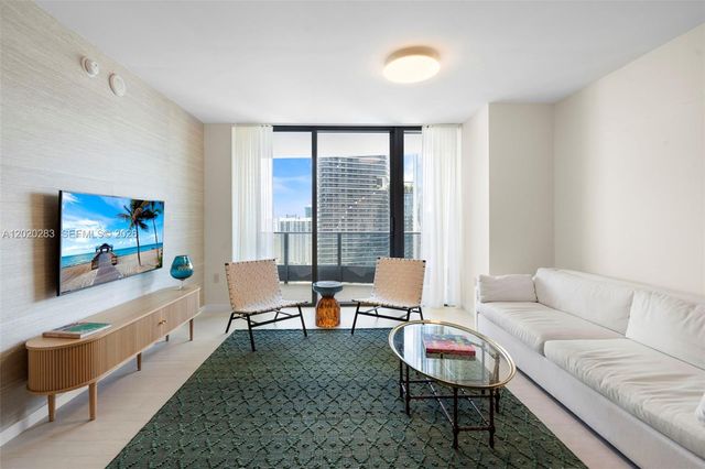 1000 Brickell Plz 4014, Miami, FL 33131