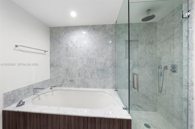 1000 Brickell Plz 4014, Miami, FL 33131