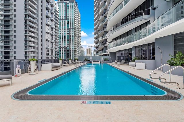 1000 Brickell Plz 4014, Miami, FL 33131