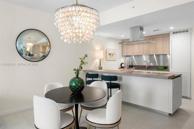 1000 Brickell Plz 4014, Miami, FL 33131