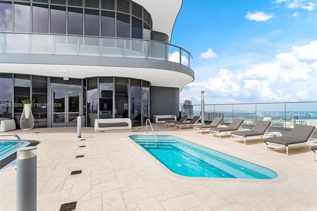 1000 Brickell Plz 4014, Miami, FL 33131