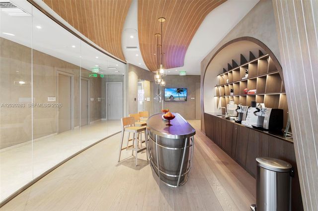 1000 Brickell Plz 4014, Miami, FL 33131