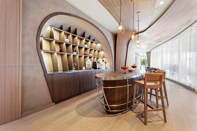 1000 Brickell Plz 4014, Miami, FL 33131