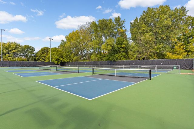 2600 E 121st Street, Burnsville, MN 55337