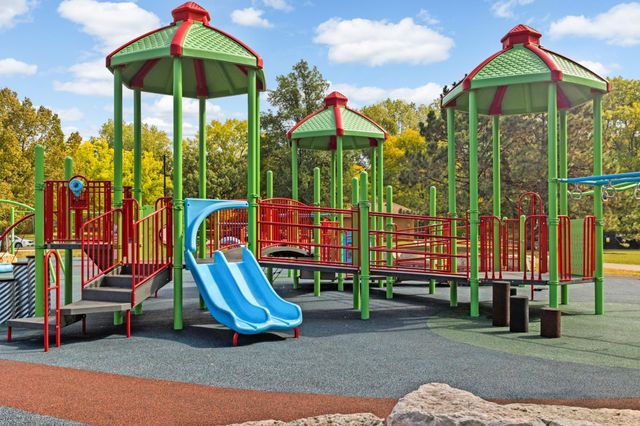 2600 E 121st Street, Burnsville, MN 55337