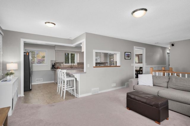 2600 E 121st Street, Burnsville, MN 55337