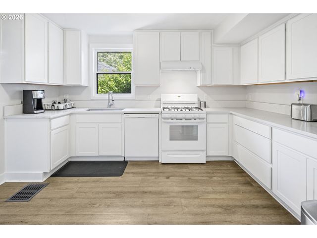 3044 Se 9TH Ave, Portland, OR 97202