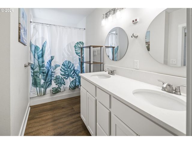 3044 Se 9TH Ave, Portland, OR 97202