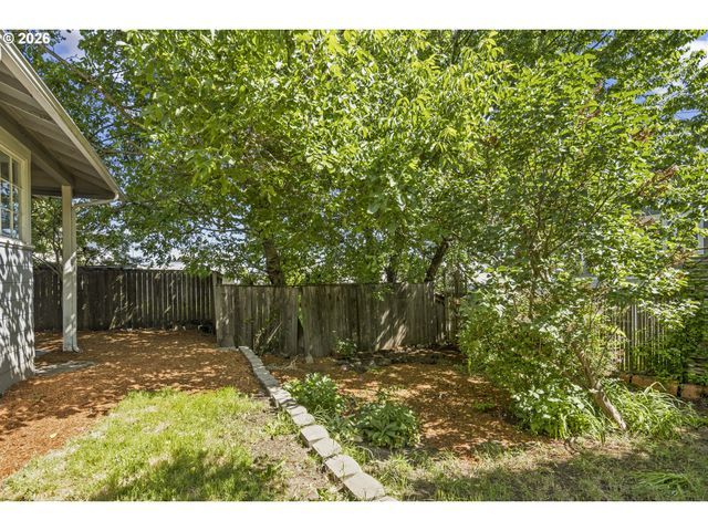 3044 Se 9TH Ave, Portland, OR 97202