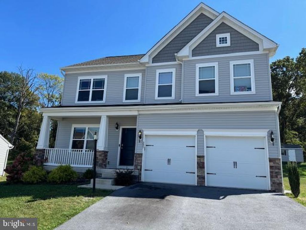 285 THOROUGHBRED DR, York Haven, PA 17370