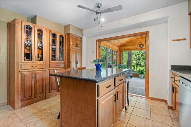 1320 Griffin Avenue, Mahtomedi, MN 55115