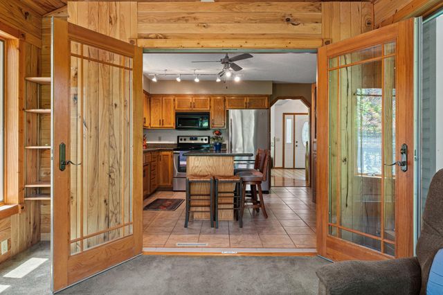 1320 Griffin Avenue, Mahtomedi, MN 55115